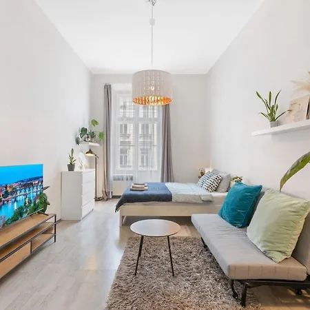 Apartment Cozy Warm In Center Prague